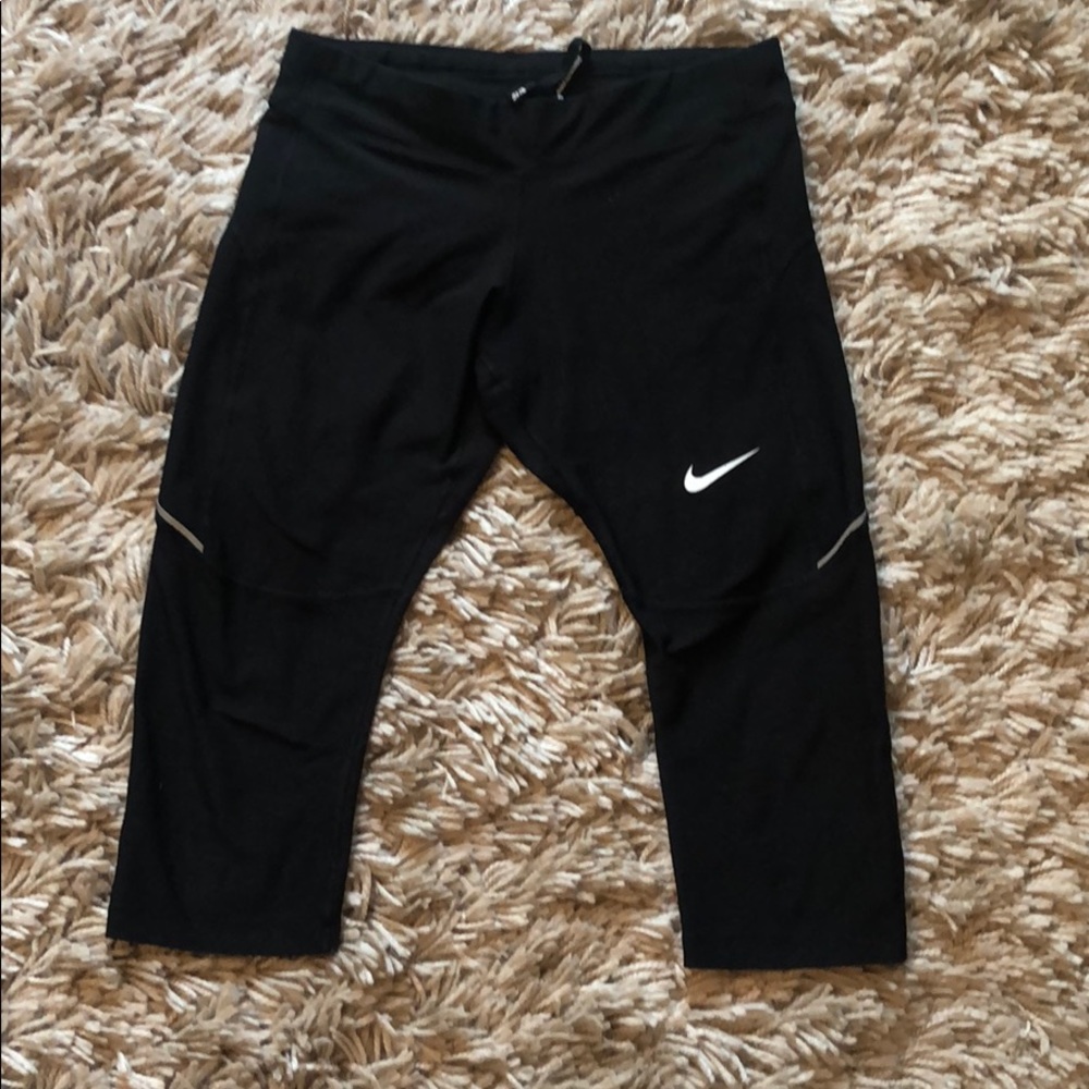 Nike knee length crops